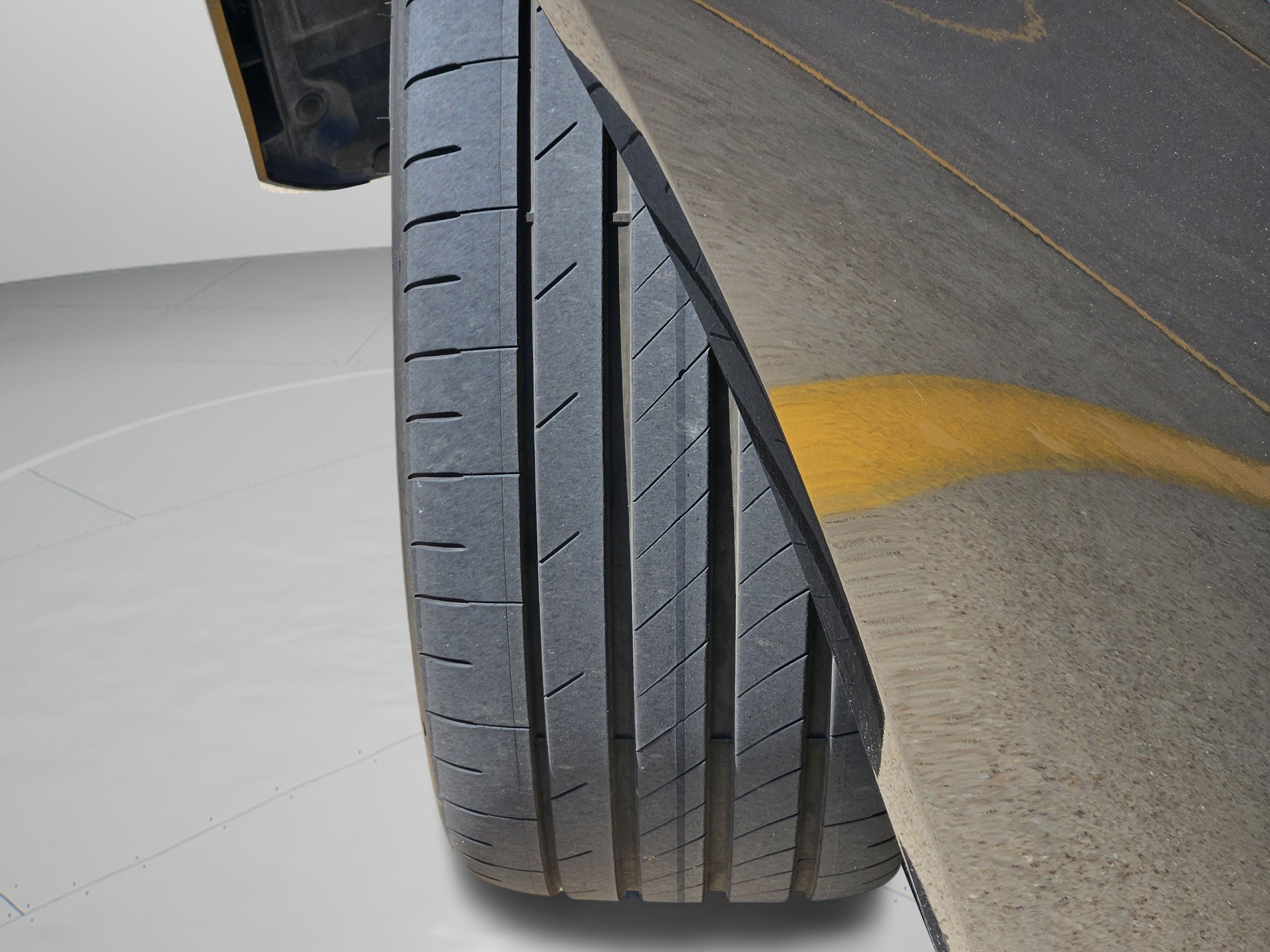 Certified 2024 Mercedes-Benz CLE 300 4MATIC Coupe image 31
