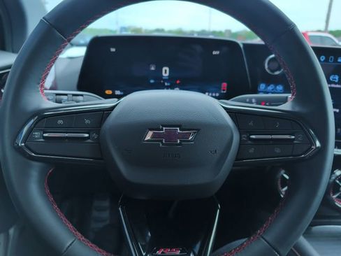 Certified 2025 Chevrolet Blazer EV RS AWD/4WD image 16