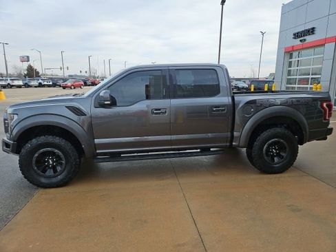 Used 2018 Ford F150 Raptor w/ Equipment Group 802A Luxury image 4