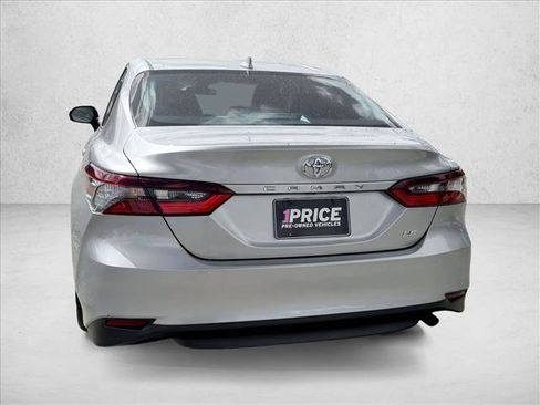 Used 2023 Toyota Camry LE FWD image 5