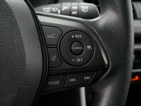 Certified 2025 Toyota RAV4 XLE AWD/4WD image 25