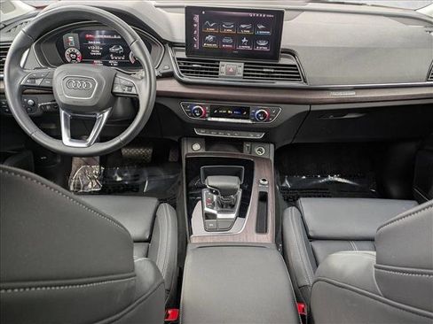 Used 2021 Audi Q5 Prestige image 19