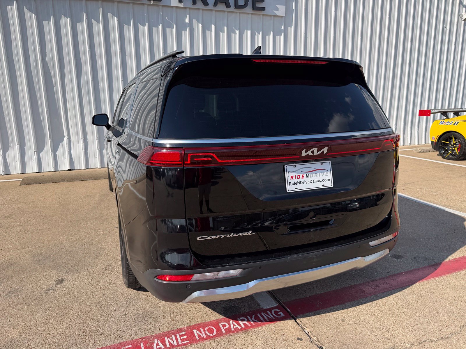 Used 2022 Kia Carnival SX Prestige FWD image 5