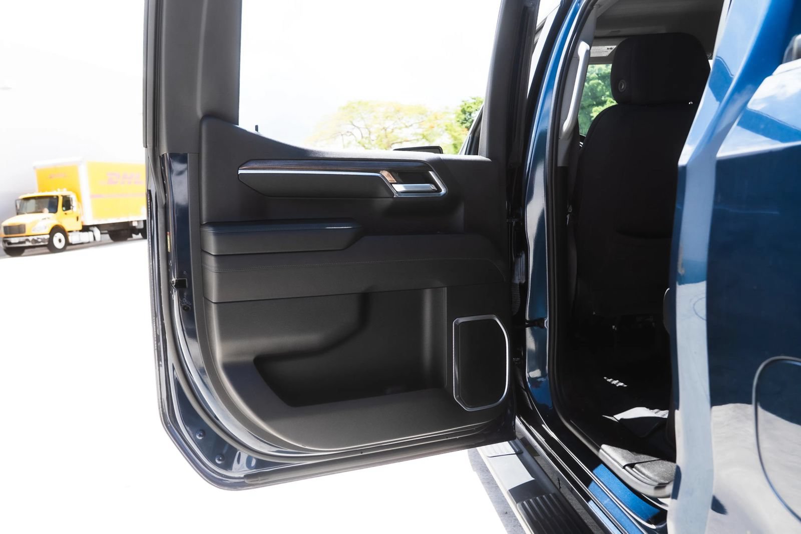 Used 2023 Chevrolet Silverado 1500 RST RWD image 19
