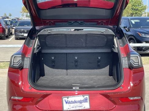 Used 2024 Buick Encore GX Avenir w/ Avenir Convenience Package FWD image 30