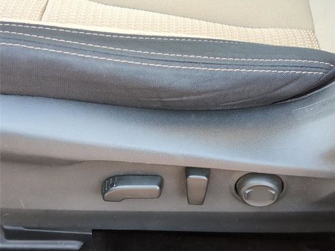 Used 2022 Subaru Outback Premium image 12