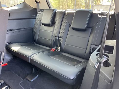 Used 2023 Volkswagen Atlas SE image 20