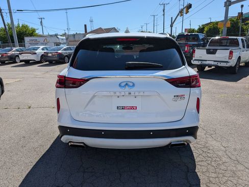 Used 2019 INFINITI QX50 Essential w/ Proactive Package FWD image 7