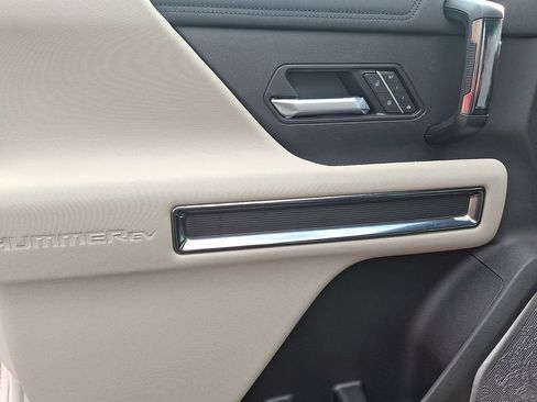 New 2026 GMC Hummer EV SUV AWD/4WD image 8