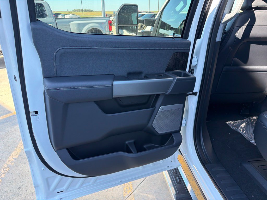 New 2027 Ford F350 Lariat w/ Lariat Premium Package AWD/4WD image 23