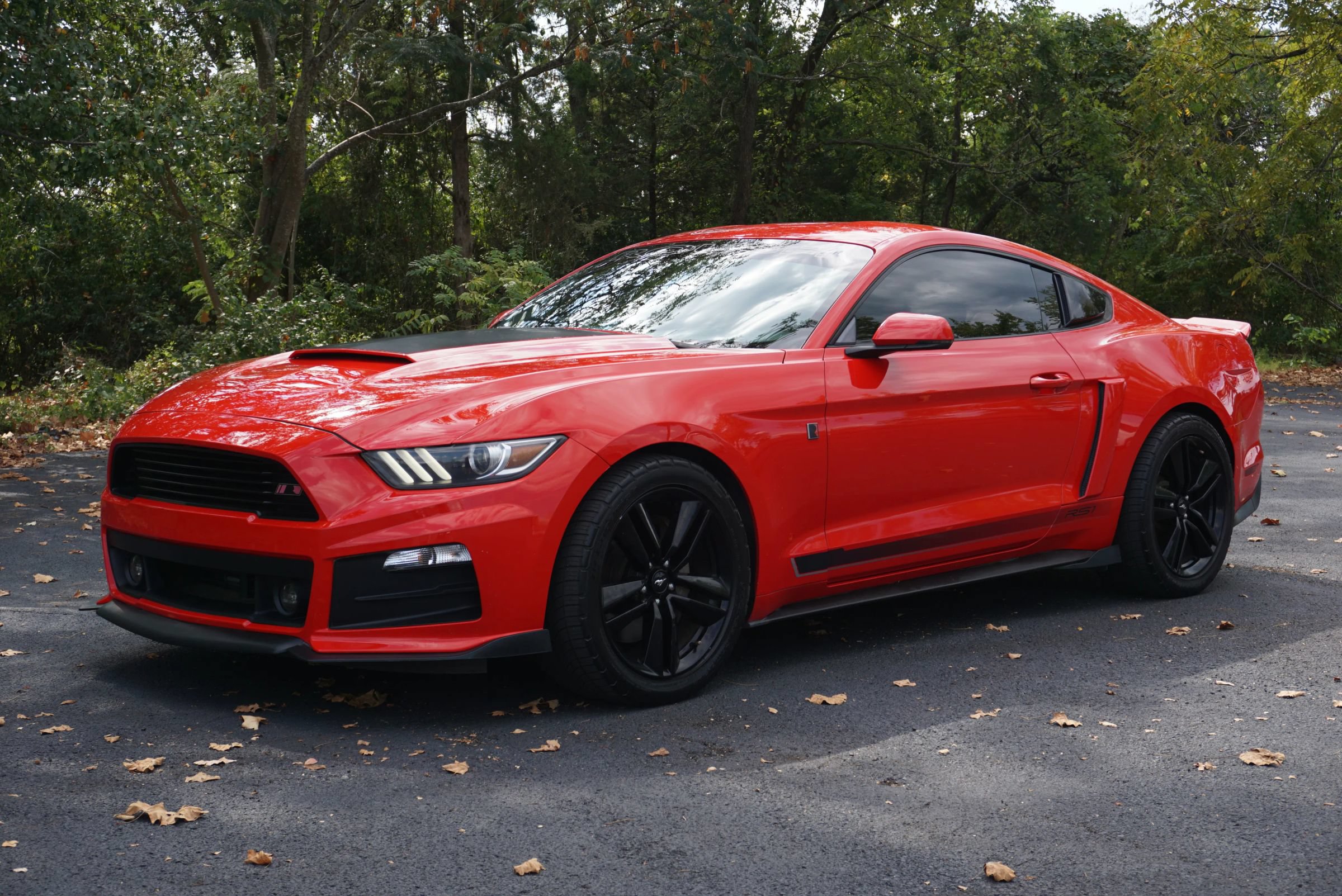 Used 2015 Ford Mustang Premium w/ Ecoboost Performance Package RWD image 1