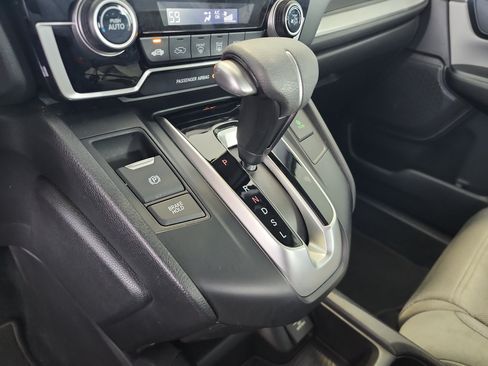 Used 2018 Honda CR-V LX image 16