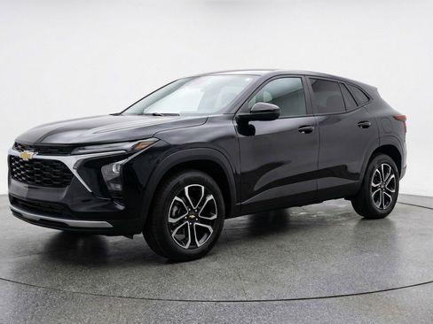 Used 2025 Chevrolet TrailBlazer LT image 3