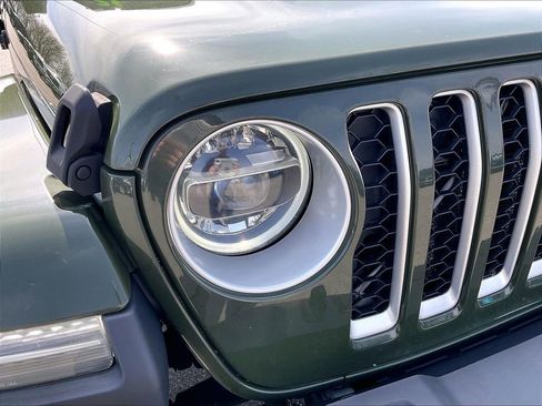 Used 2021 Jeep Wrangler Unlimited Sahara w/ Dual Top Group image 29