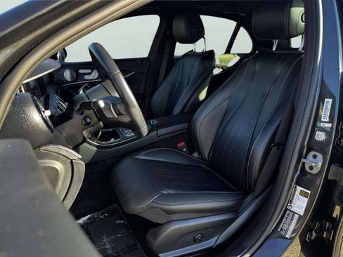 Used 2023 Mercedes-Benz E 350 Sedan image 17