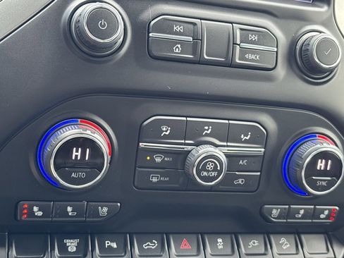 Used 2022 Chevrolet Silverado 2500 LTZ w/ LTZ Plus Package image 37