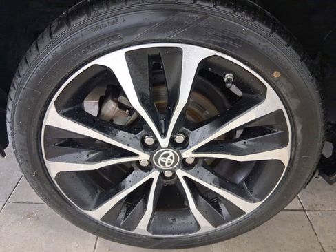 Used 2019 Toyota Corolla SE FWD image 12