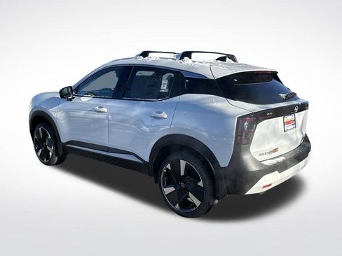 New 2026 Nissan Kicks SR w/ Illumination Package AWD/4WD image 3