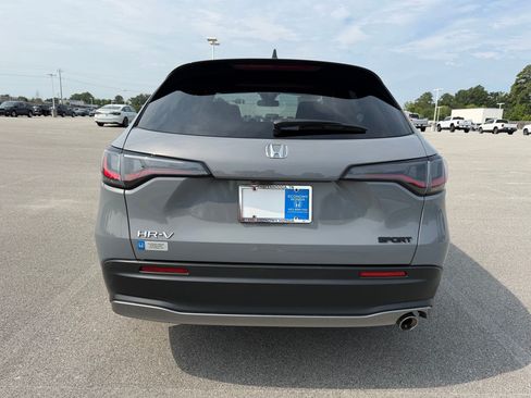 Certified 2025 Honda HR-V Sport image 10
