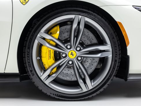 Used 2022 Ferrari 296 GTB RWD image 21