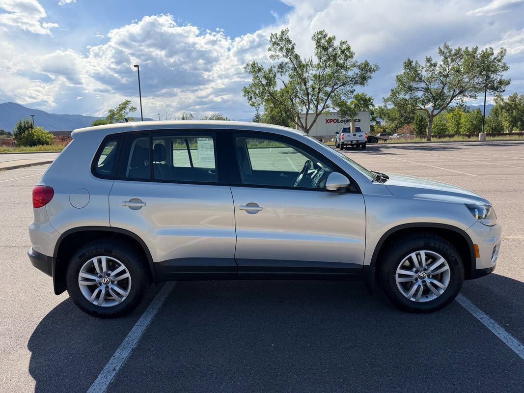 Used 2014 Volkswagen Tiguan S AWD/4WD image 4