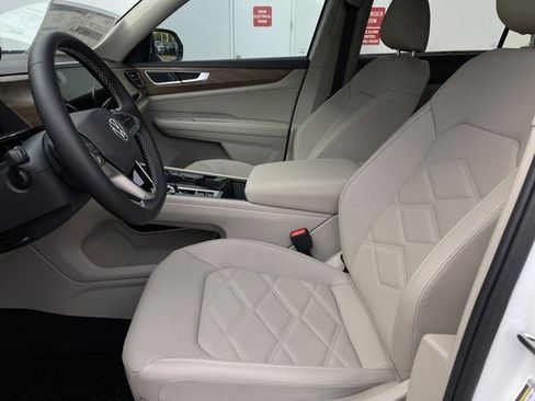 New 2026 Volkswagen Atlas SE image 14