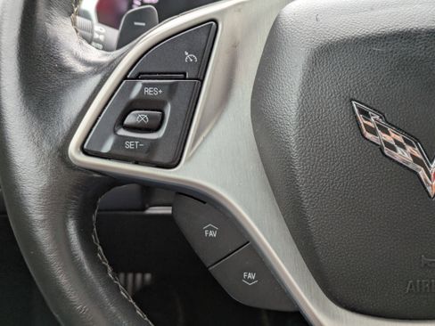Used 2014 Chevrolet Corvette Stingray Coupe image 24