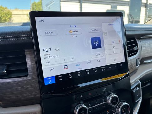 Used 2024 Ford Expedition Limited image 22