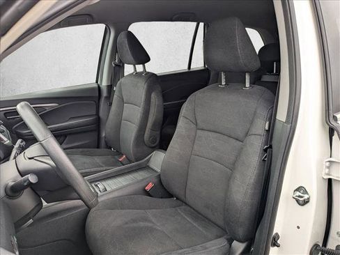 Used 2019 Honda Pilot LX image 15