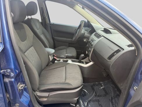 Used 2009 Ford Focus SE FWD image 15