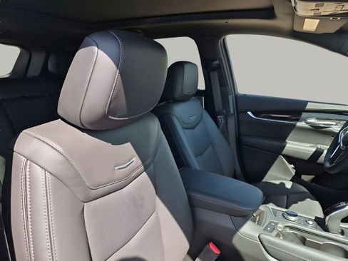 New 2026 Cadillac XT5 Premium Luxury w/ LPO, ONYX Package FWD image 15