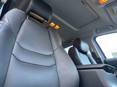 Used 2023 MAZDA CX-9 Touring image 17