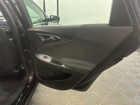 Used 2024 Chevrolet Malibu LT image 17