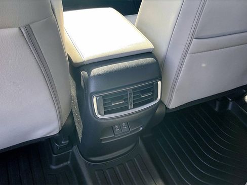 Used 2019 Honda CR-V Touring image 10
