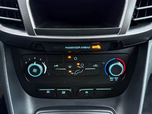 Used 2022 Ford Transit Connect XL image 24