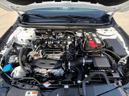 Used 2024 Honda Accord EX image 32