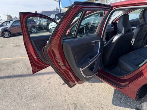 Used 2015 Volvo V60 T5 Premier FWD image 18