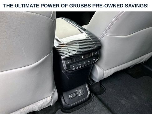 Used 2023 Toyota Highlander Platinum FWD image 31
