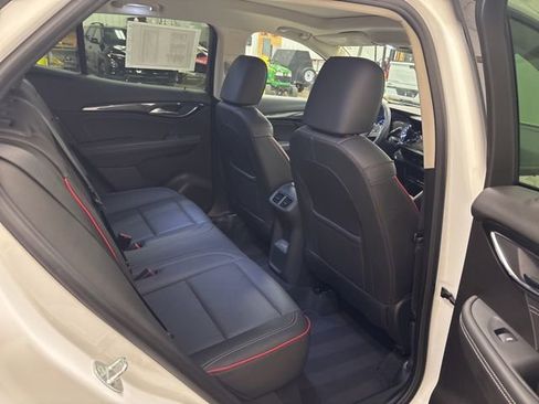 Used 2023 Buick Envision Essence w/ Sport Touring Package AWD/4WD image 17