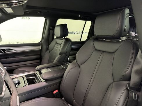 New 2026 Jeep Grand Wagoneer Limited AWD/4WD image 10