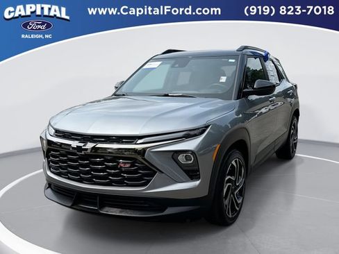 Used 2026 Chevrolet TrailBlazer RS w/ Convenience Package FWD image 1