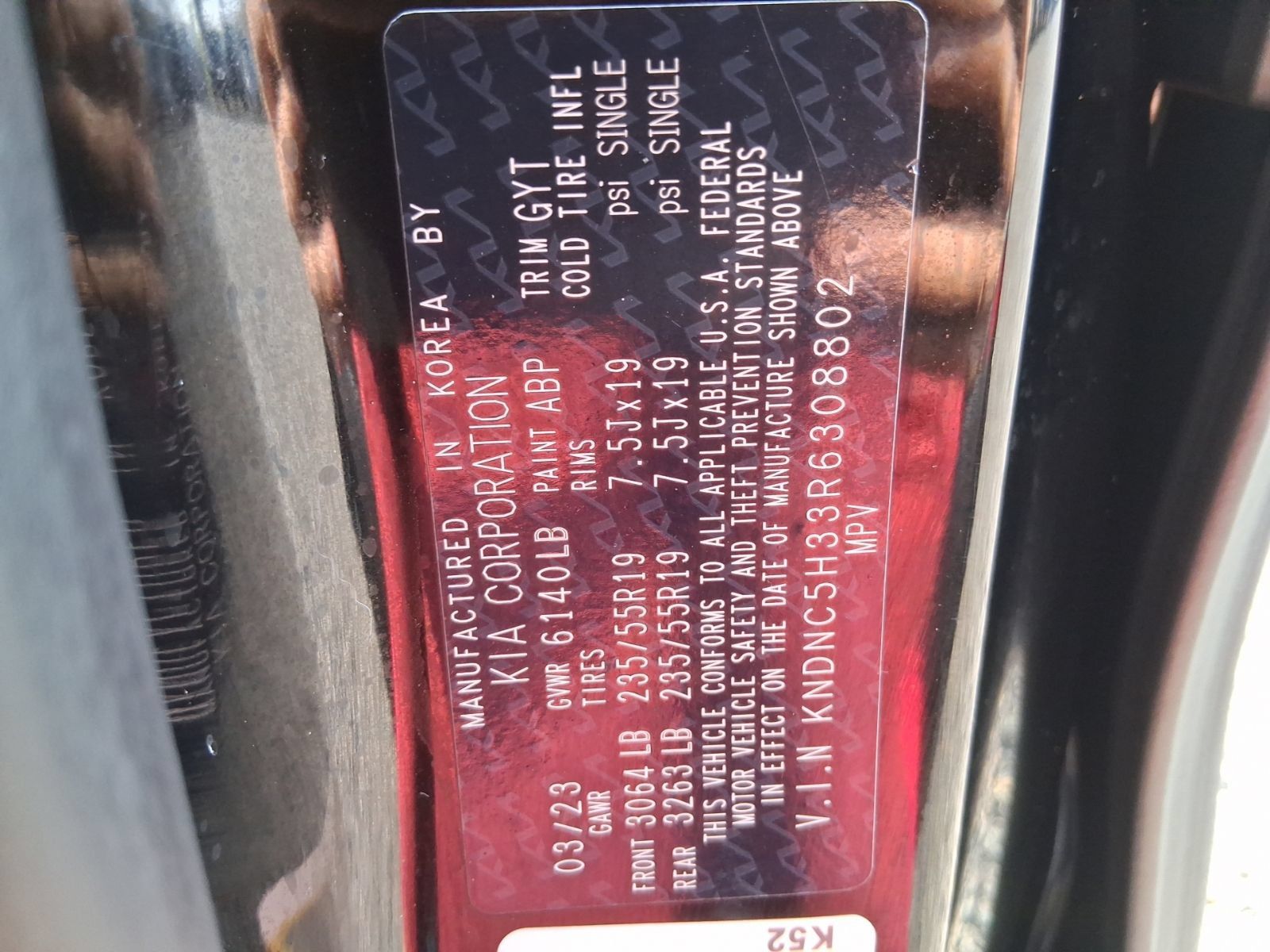 Used 2024 Kia Carnival EX FWD image 20