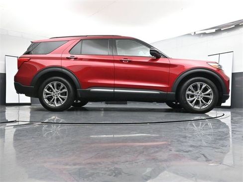 Used 2022 Ford Explorer Limited w/ Equipment Group 301A image 37