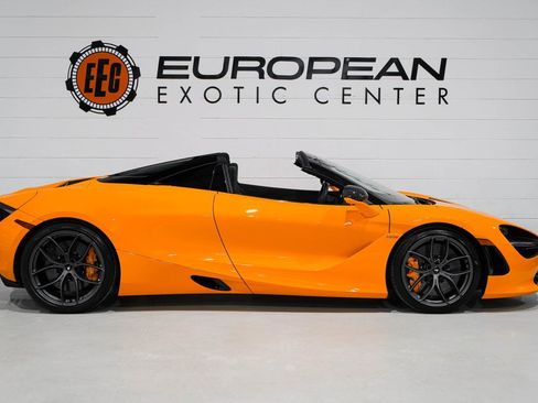 Used 2022 McLaren 720S Performance image 7