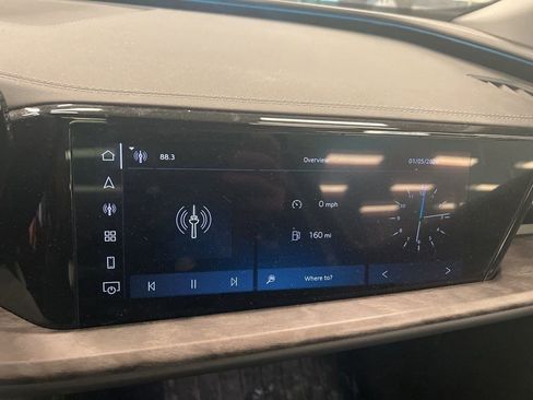 Used 2025 Audi Q5 Prestige image 13