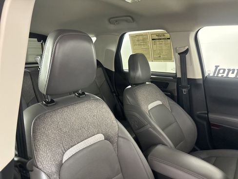 Used 2025 Ford Bronco Sport Badlands AWD/4WD image 25