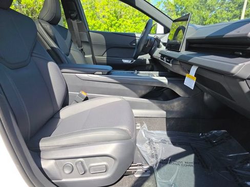 New 2026 Lexus ES 350h w/ Cold Area Package FWD image 10