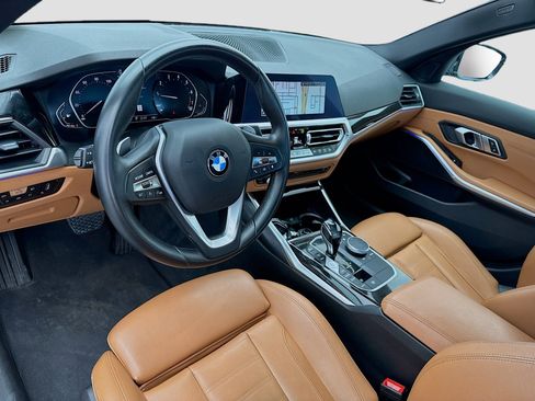 Used 2021 BMW 330i Sedan w/ Driving Assistance Package image 7