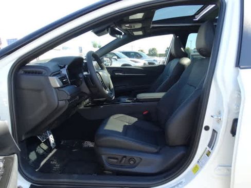 Used 2026 Toyota Camry XSE image 10