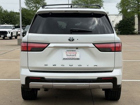 Used 2023 Toyota Sequoia Capstone AWD/4WD image 5